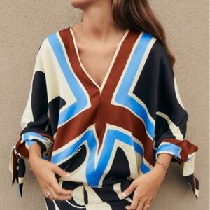 Zara women printed blouse with ties ercu size S